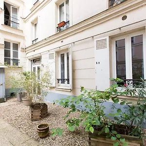  Bed & Breakfast Coup De Coeur A Montmartre France